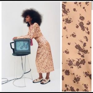 Zara Floral Satin Midi Skirt in Gold and Brown/Size Medium